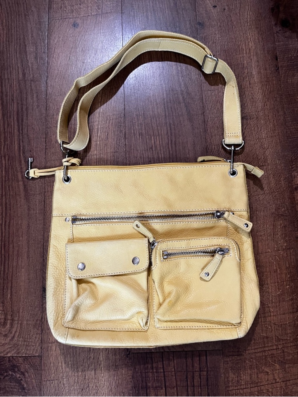 Fossil Soft Yellow Leather Shoulder Bag with Front Zip